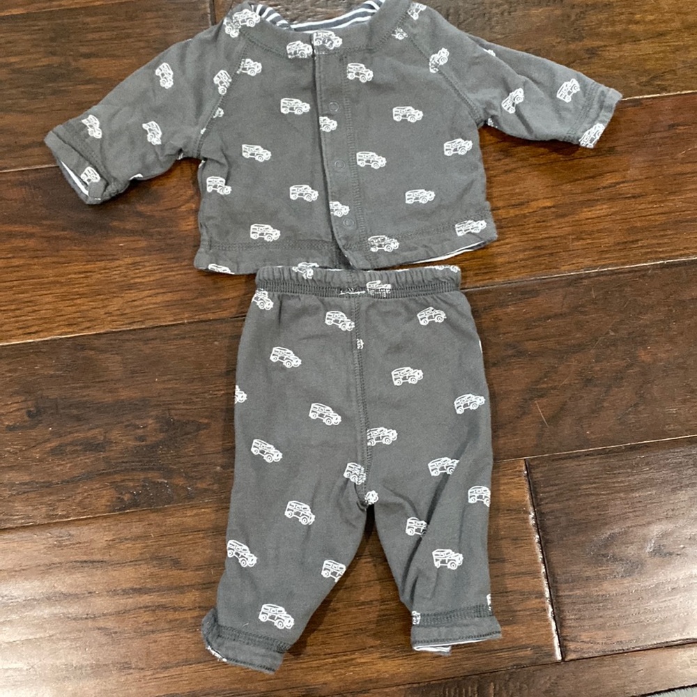 Gap newborn car outfit